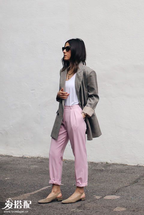 灰色oversized格纹西服+粉色裤子